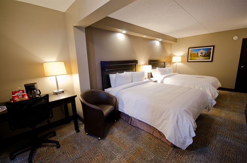 Express By Canad Inns Winnipeg Buitenkant foto