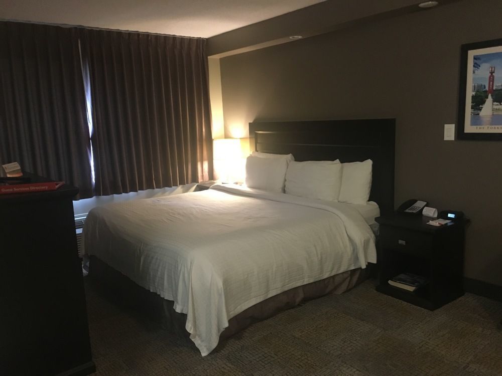 Express By Canad Inns Winnipeg Buitenkant foto